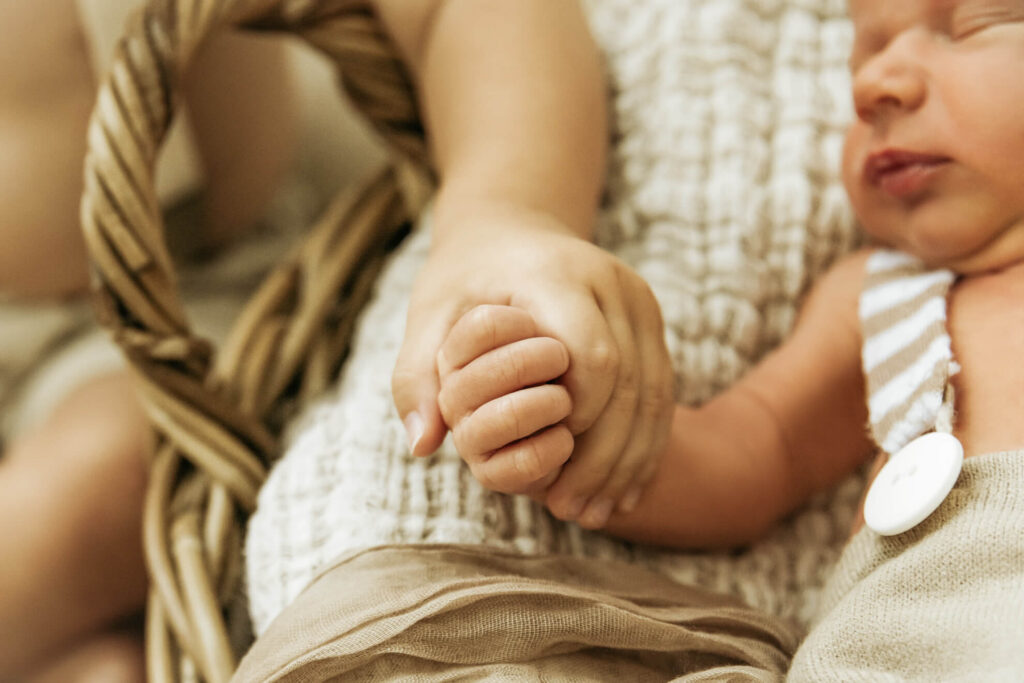 Newborn Baby Geschwister Shooting Bildgefühle Odenwald Newborn Baby Geschwister Shooting Bildgefühle Odenwald